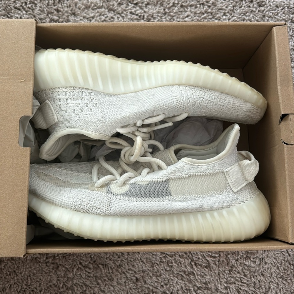 Adidas Yeezy 350v2 Bone